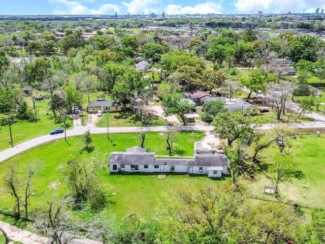 House for sale in Clute, Texas
