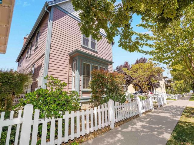 House for sale in Hercules, California