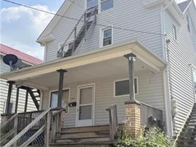 House for sale in New Castle, Pennsylvania