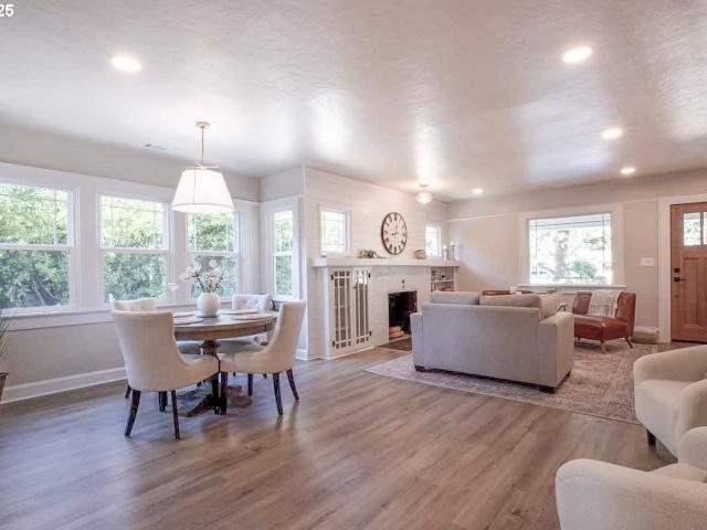 House for sale in Eugene