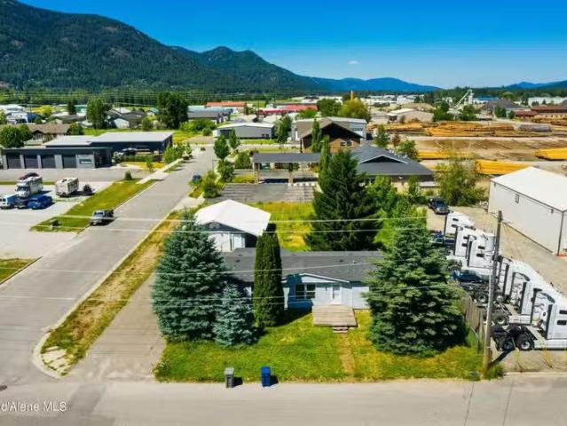 House for sale in Sandpoint