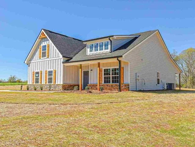 House for sale in Lavonia, Georgia