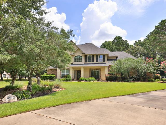 House for sale in Magnolia, Texas