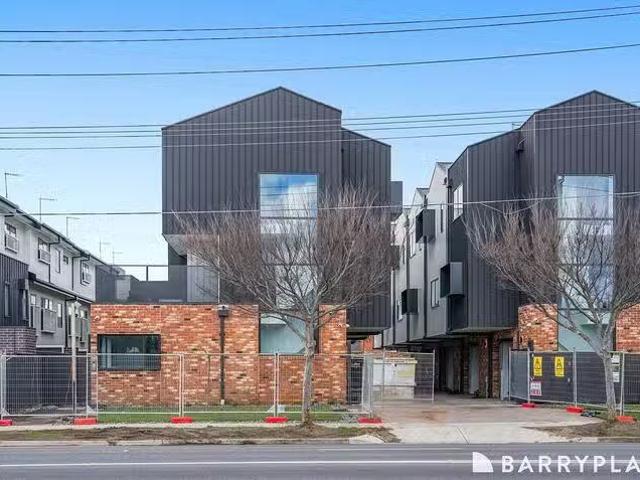 House for rent in Maidstone, Victoria