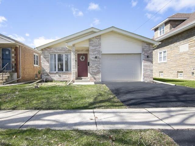 House for sale in Blue Island, Illinois