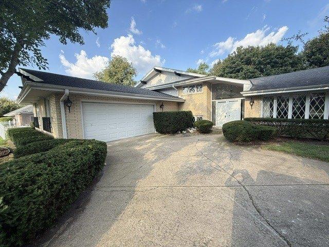 House for sale in Palos Heights, Illinois