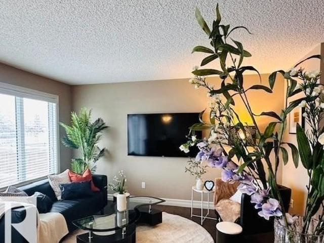 Townhouse for sale in Wedgewood, Alberta