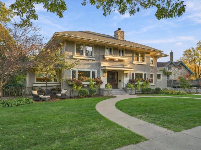 House for sale in Lowry Hill, Minneapolis
