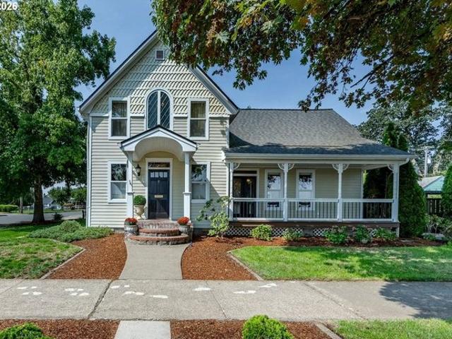 House for sale in Junction City, Lane County