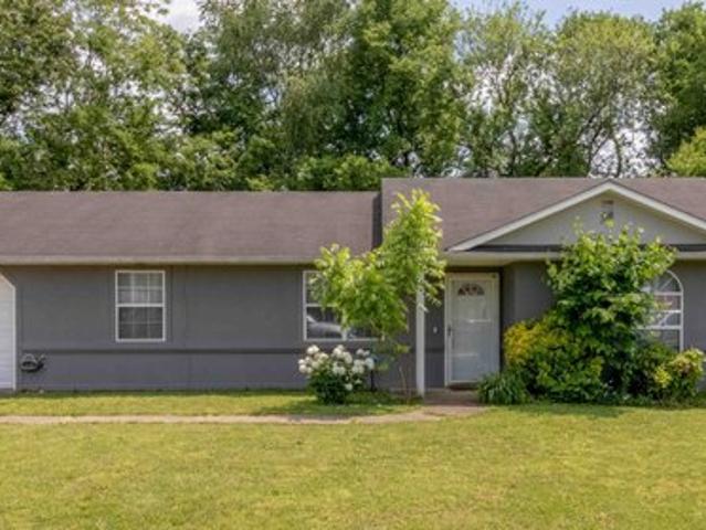 House for sale in Fort Campbell, Kentucky