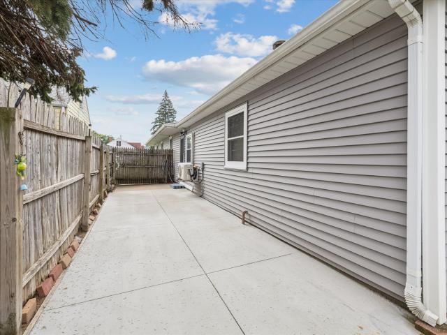 House for sale in Clinton, Iowa
