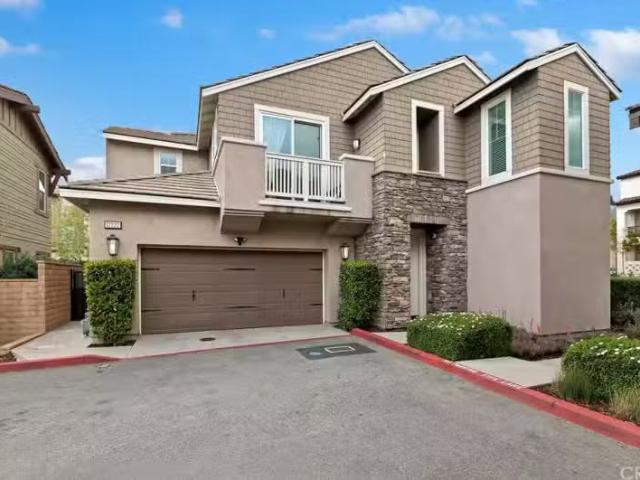 Condo for sale in Ontario, Central North