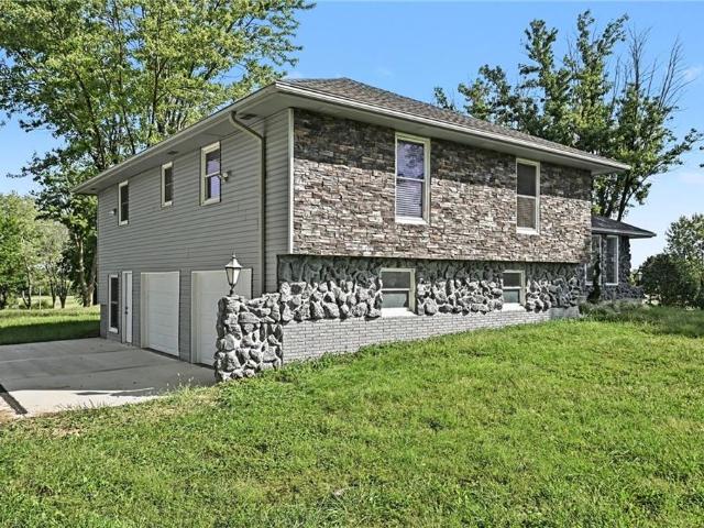 House for sale in Kearney, Missouri