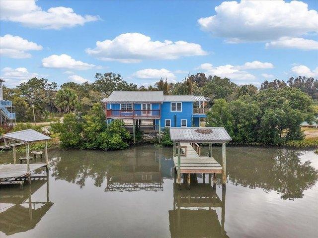 House for sale in Cedar Key, Florida