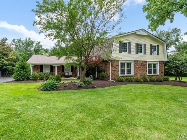 House for sale in Creve Coeur, Missouri