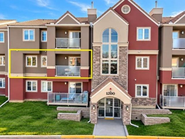 Condo for sale in Edgemont, Calgary