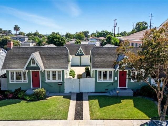 Townhouse for sale in North Long Beach, Long Beach