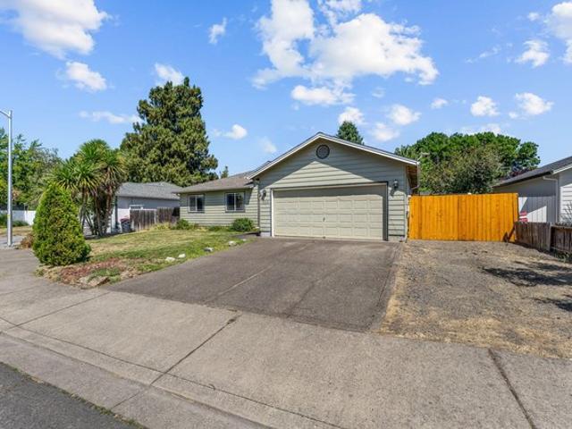 House for sale in Oregonia