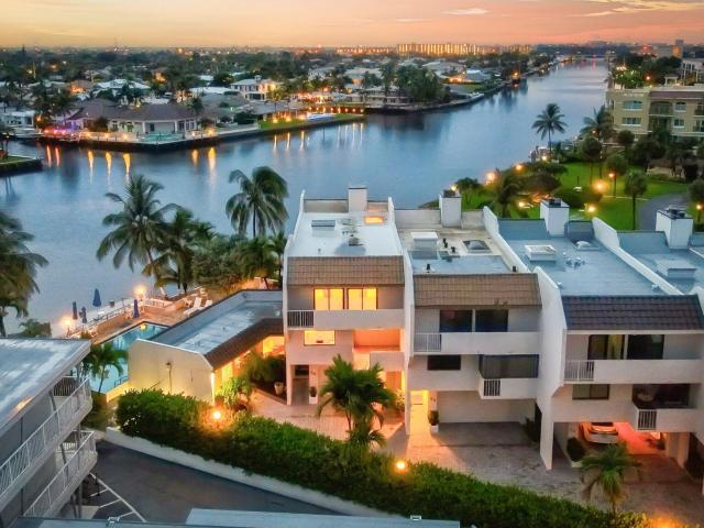 Condo for sale in Hillsboro Beach, Florida