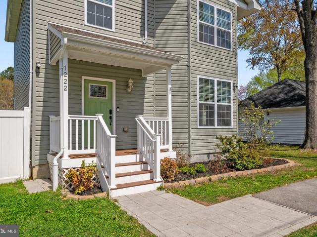 House for sale in Shady Side, Maryland