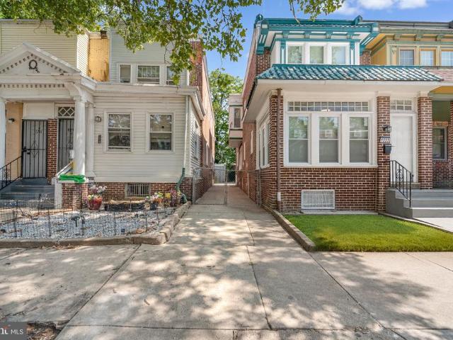 Townhouse for sale in Camden, New Jersey