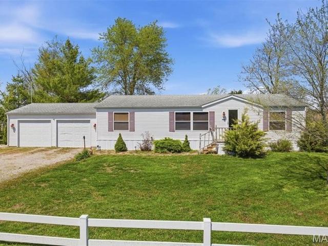 House for sale in Clinton, Illinois