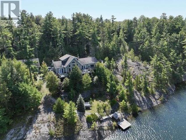 House for sale in Ontario