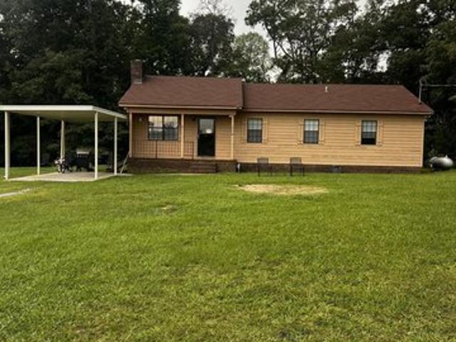 House for sale in Maplesville, Alabama