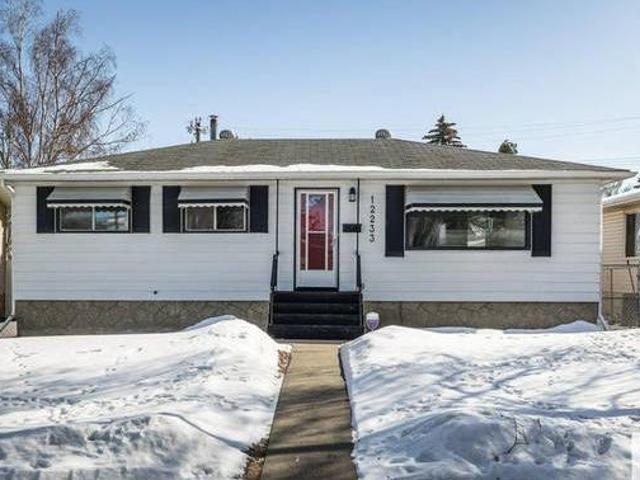 House for sale in Wedgewood, Alberta