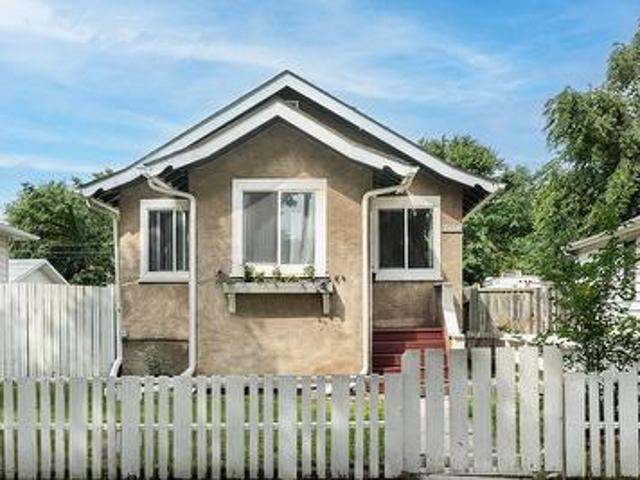 House for sale in Saskatoon, Saskatchewan
