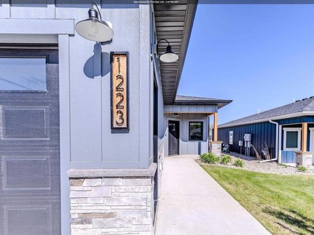 Townhouse for sale in Arnolds Park, Iowa