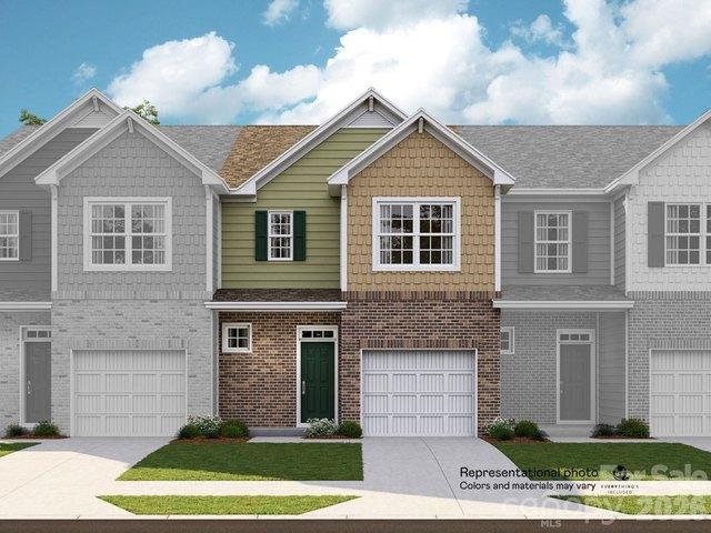 Townhouse for sale in Belmont, North Carolina