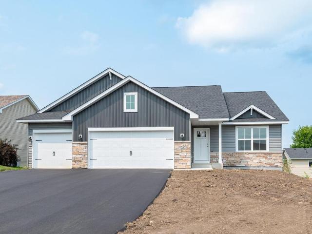 House for sale in New Prague, Minnesota