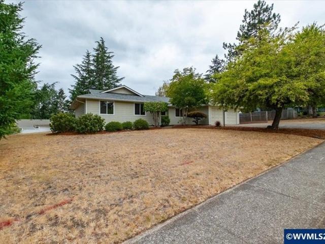 House for sale in Oregonia