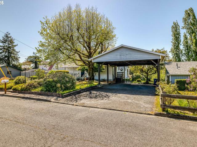 House for sale in Coquille