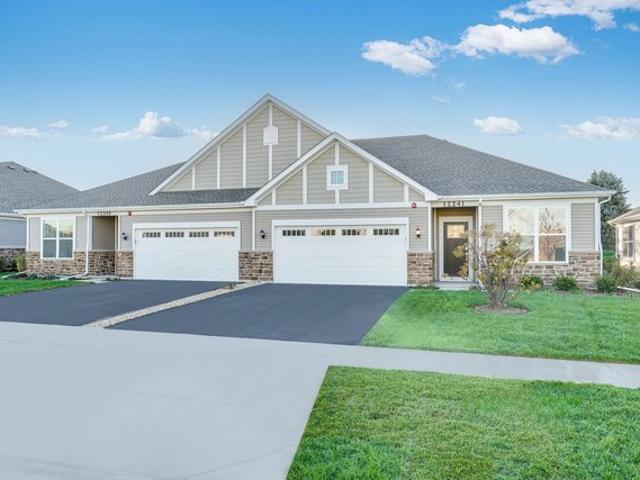 Condo for sale in Mchenry, Illinois