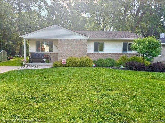 House for sale in Elm, Livonia