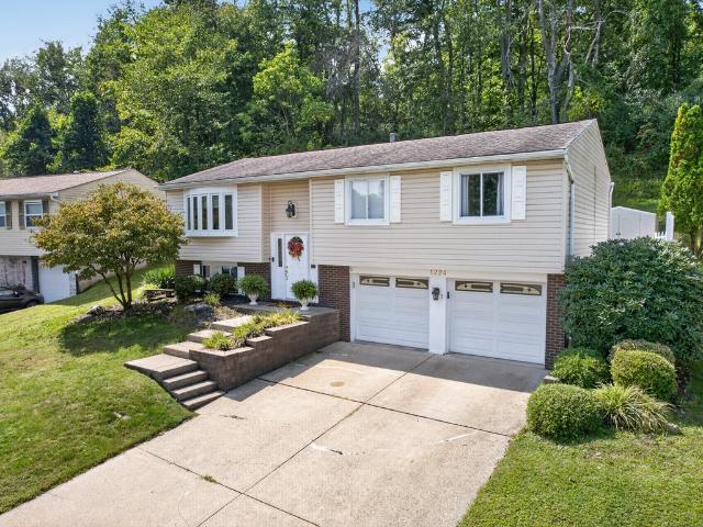 House for sale in South Park, Pennsylvania