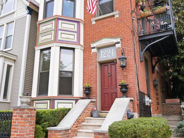 House for sale in Roselawn, Ohio