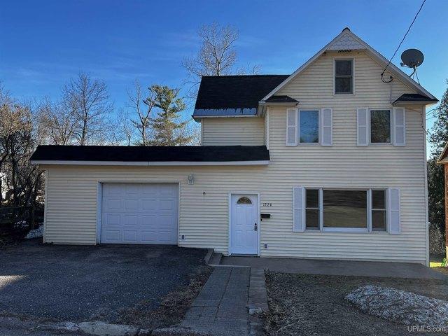 House for sale in Houghton, Michigan