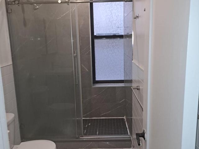 Room for rent in Arverne, New York