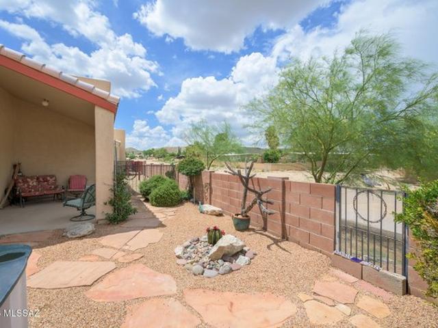 Townhouse for sale in Green Valley, Arizona