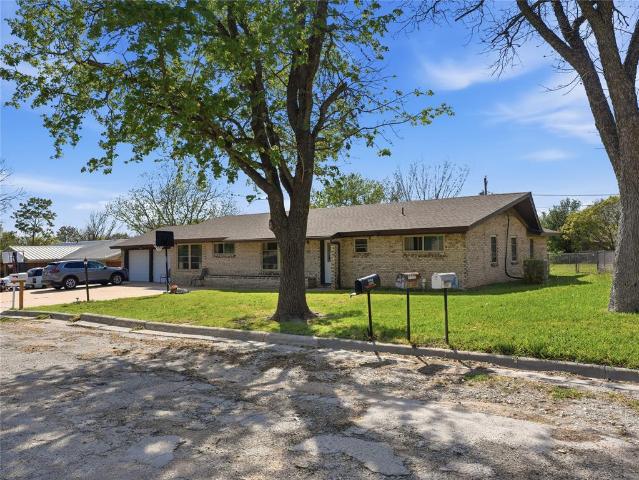 House for sale in De Leon, Texas