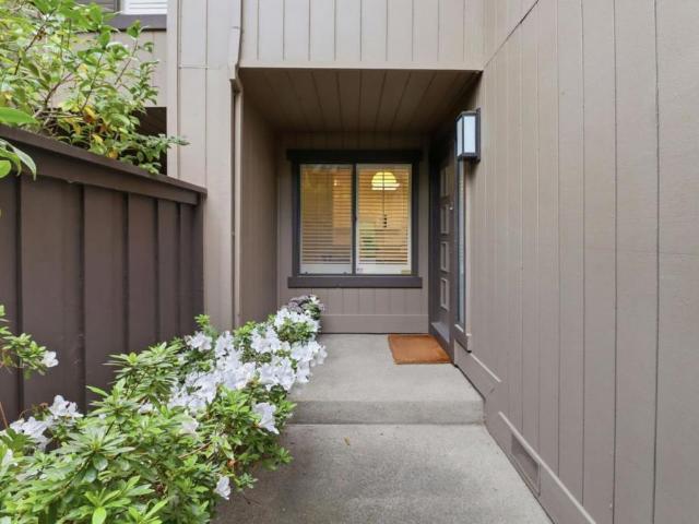 Townhouse for sale in San Mateo, California