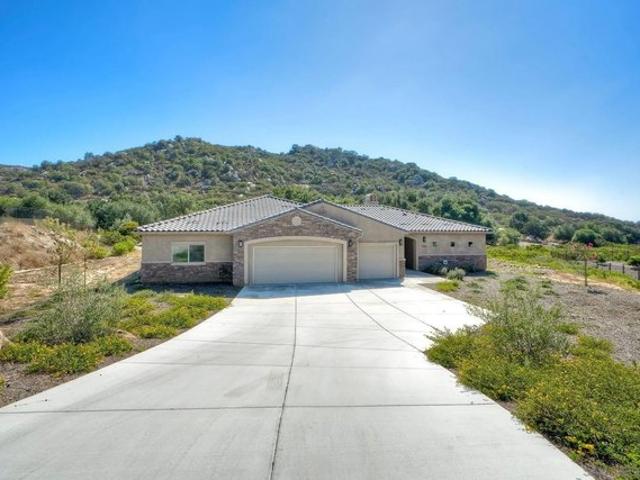 House for sale in Lakeside, California