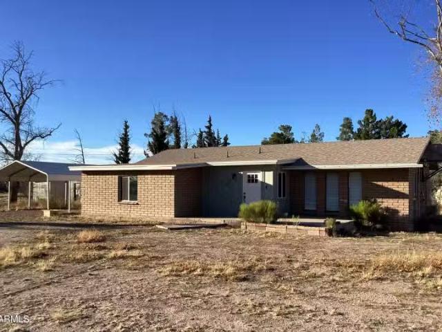 House for sale in Safford