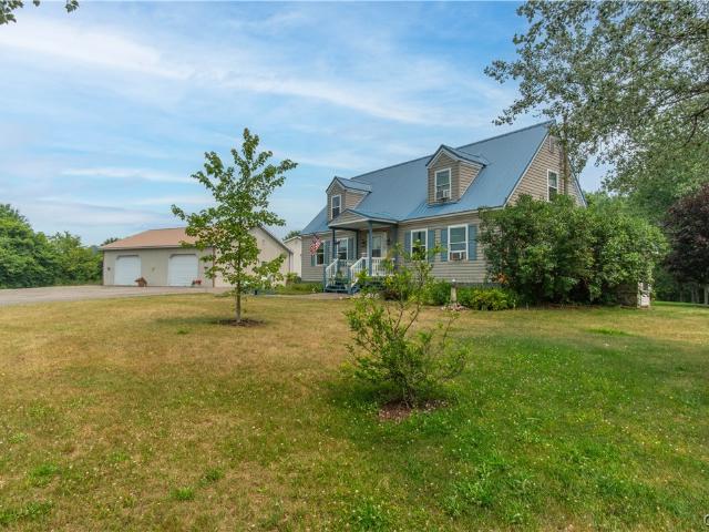 House for sale in Oneida, New York