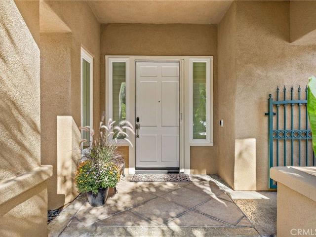 Condo for sale in Tustin, California