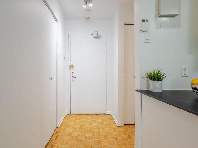 Apartment for rent in Saint-Laurent-de-l'Île-d'Orléans, Capitale-Nationale