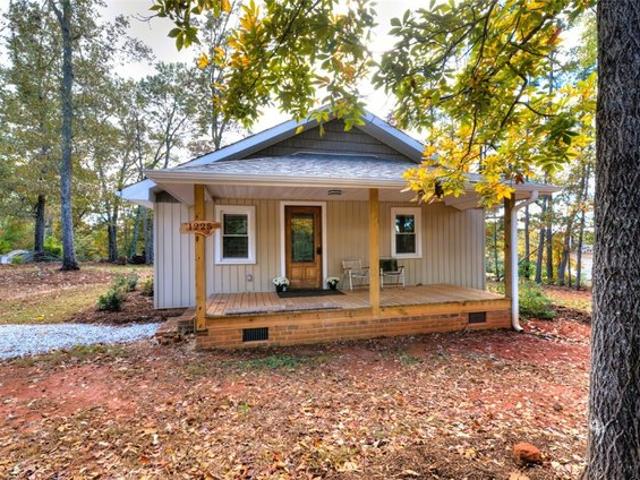 House for sale in Pickens, South Carolina